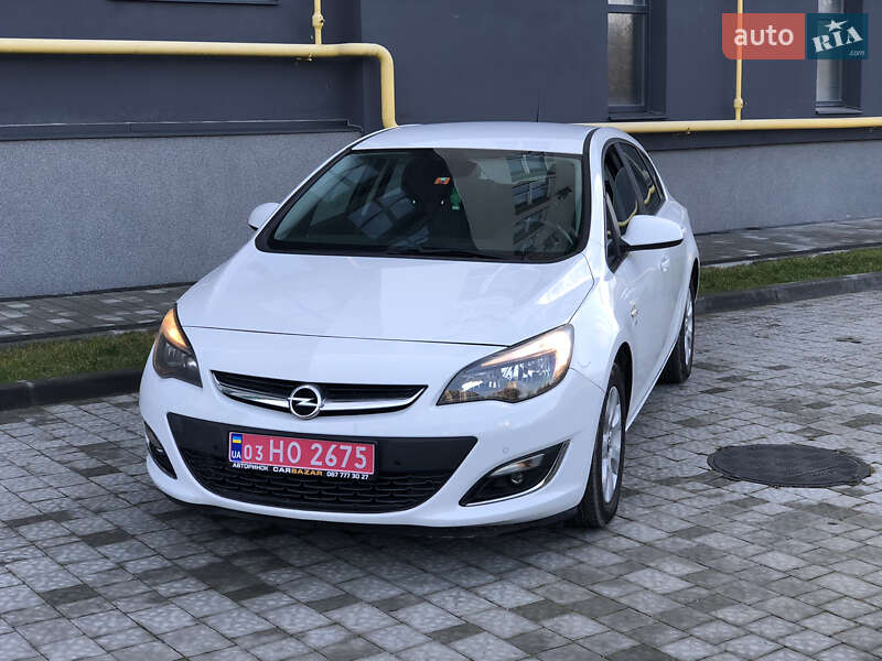 Хетчбек Opel Astra 2014 в Львові фото 3 Хетчбек Opel Astra 2014 в Львові