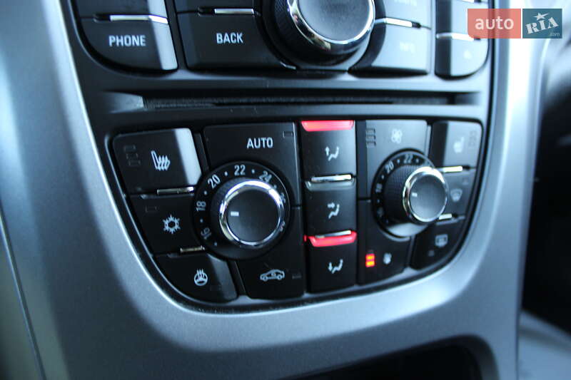 Универсал Opel Astra 2015 в Дрогобыче фото 64 Универсал Opel Astra 2015 в Дрогобыче