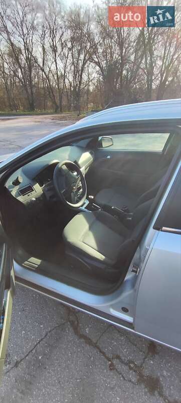 Универсал Opel Astra 2010 в Киеве