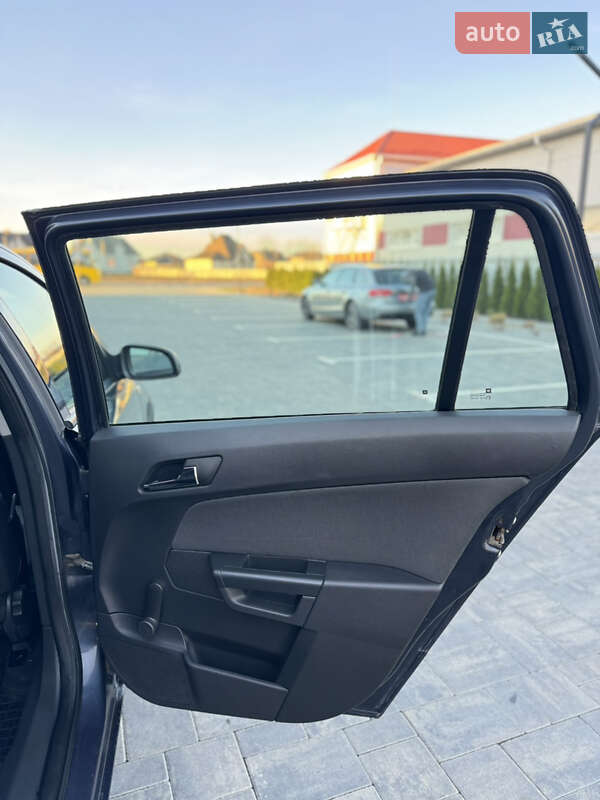 Универсал Opel Astra 2006 в Луцке фото 18 Универсал Opel Astra 2006 в Луцке