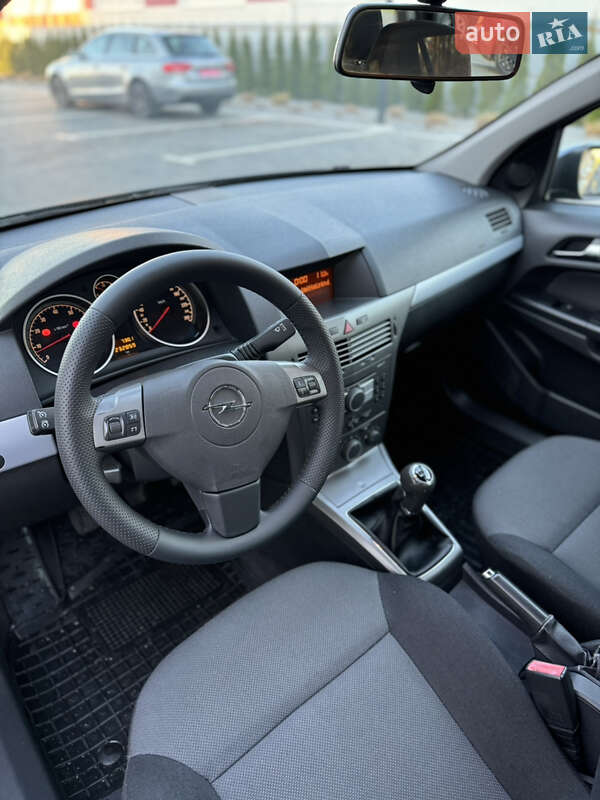 Универсал Opel Astra 2006 в Луцке фото 24 Универсал Opel Astra 2006 в Луцке