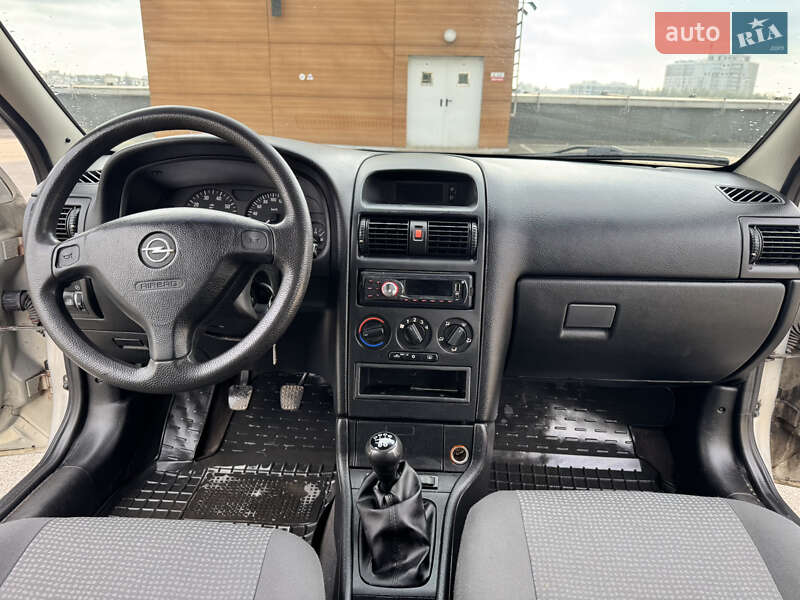 Седан Opel Astra 2008 в Киеве