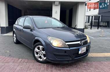 Хэтчбек Opel Astra 2006 в Ровно