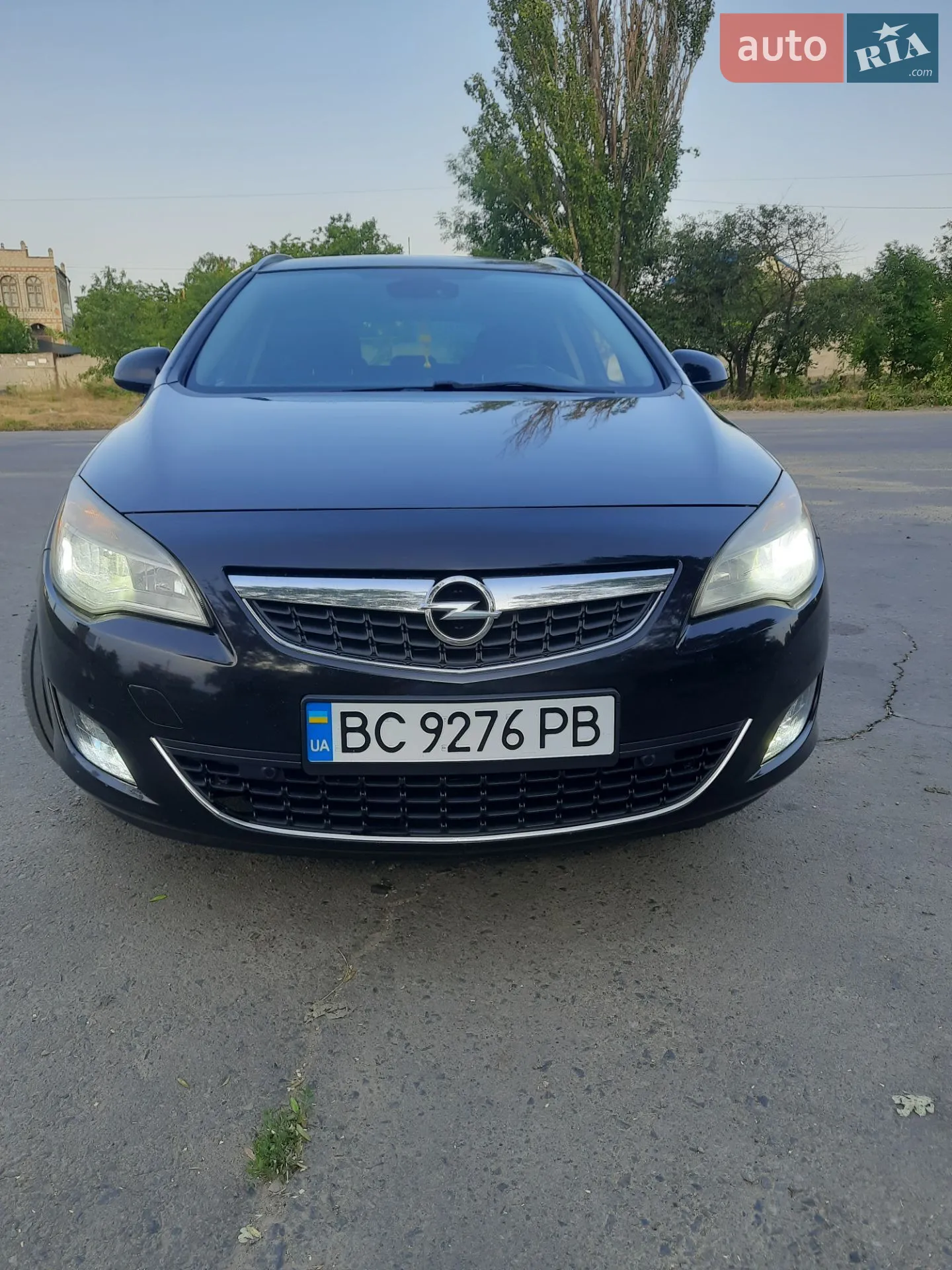 2011 Opel Astra - фото 1