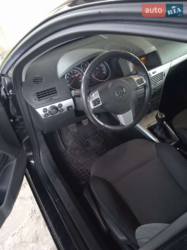 Універсал Opel Astra 2009 в Бучачі