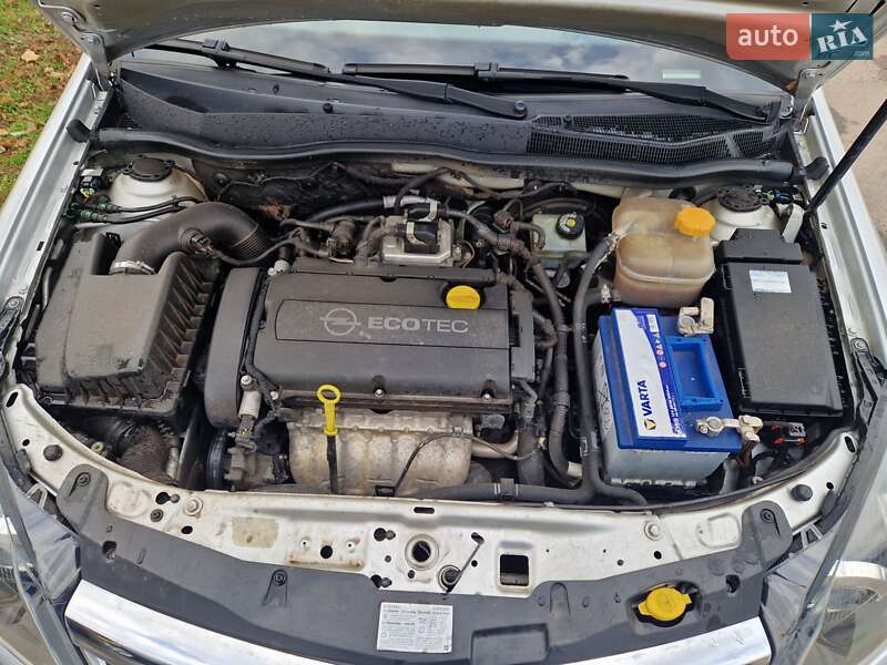 Хэтчбек Opel Astra 2007 в Харькове