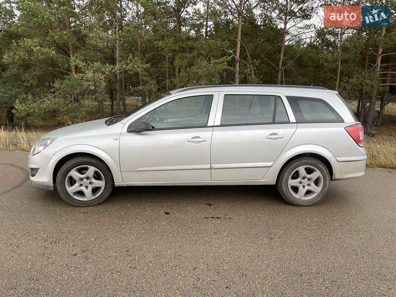Універсал Opel Astra 2008 в Олевську