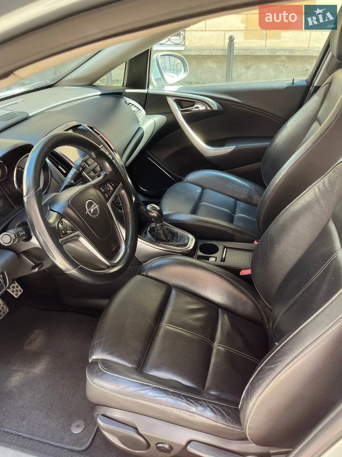 2011 Opel Astra - мініатюра 9
