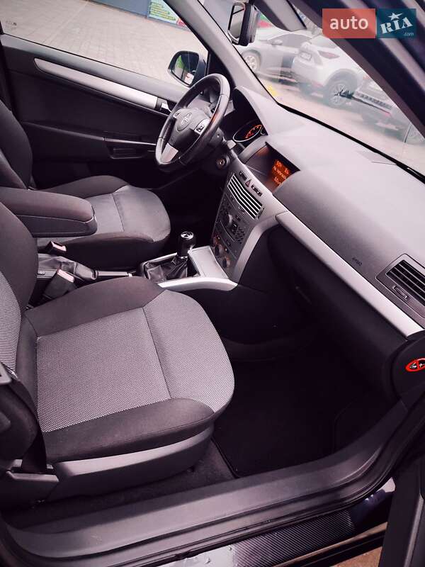 Універсал Opel Astra 2010 в Білій Церкві фото 29 Універсал Opel Astra 2010 в Білій Церкві
