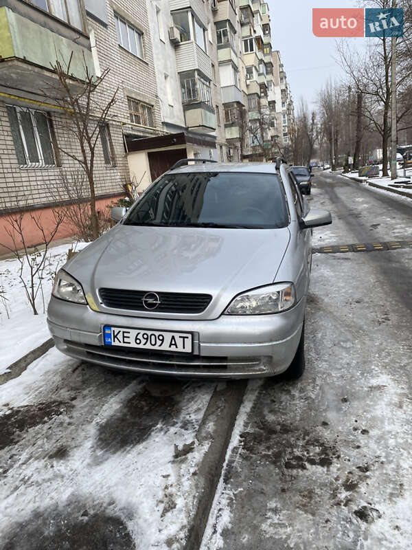Універсал Opel Astra 2002 в Дніпрі