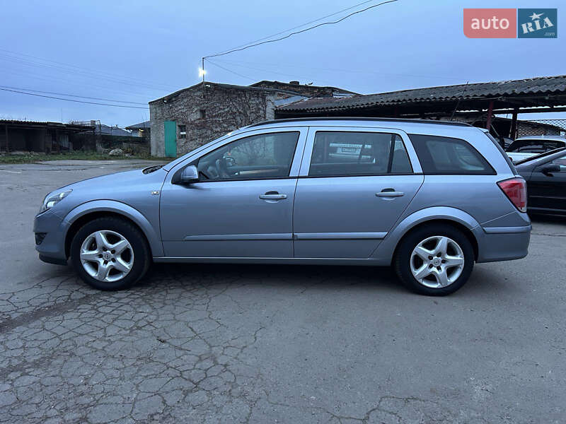 Универсал Opel Astra 2008 в Нововолынске фото 4 Универсал Opel Astra 2008 в Нововолынске