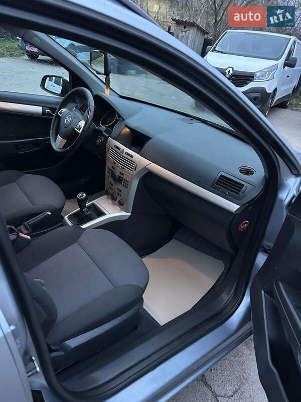 Универсал Opel Astra 2008 в Нововолынске фото 9 Универсал Opel Astra 2008 в Нововолынске