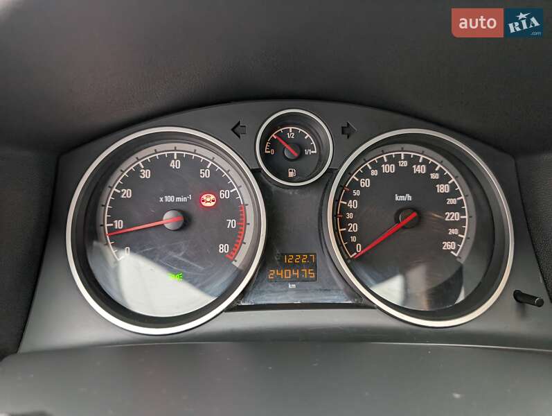 Универсал Opel Astra 2008 в Ровно