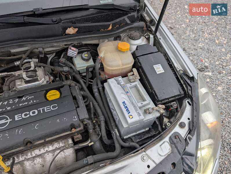 Универсал Opel Astra 2008 в Ровно