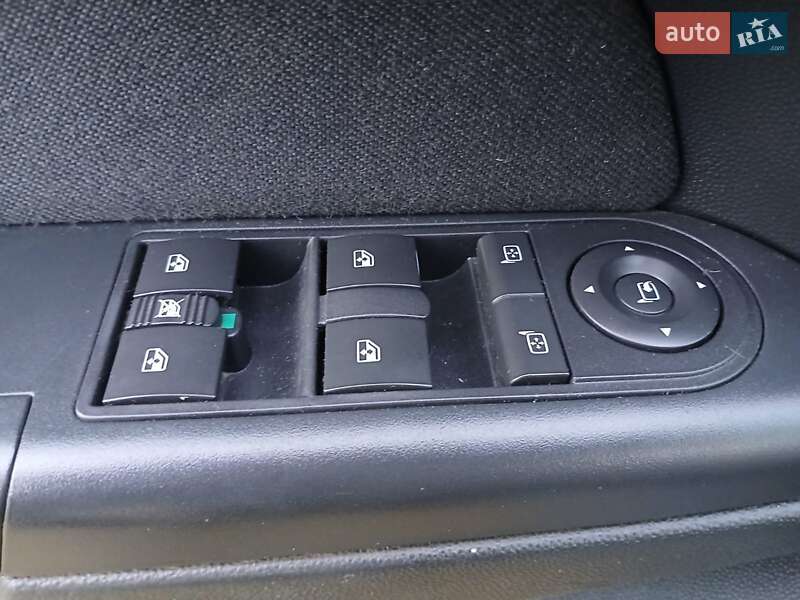 Универсал Opel Astra 2008 в Луцке