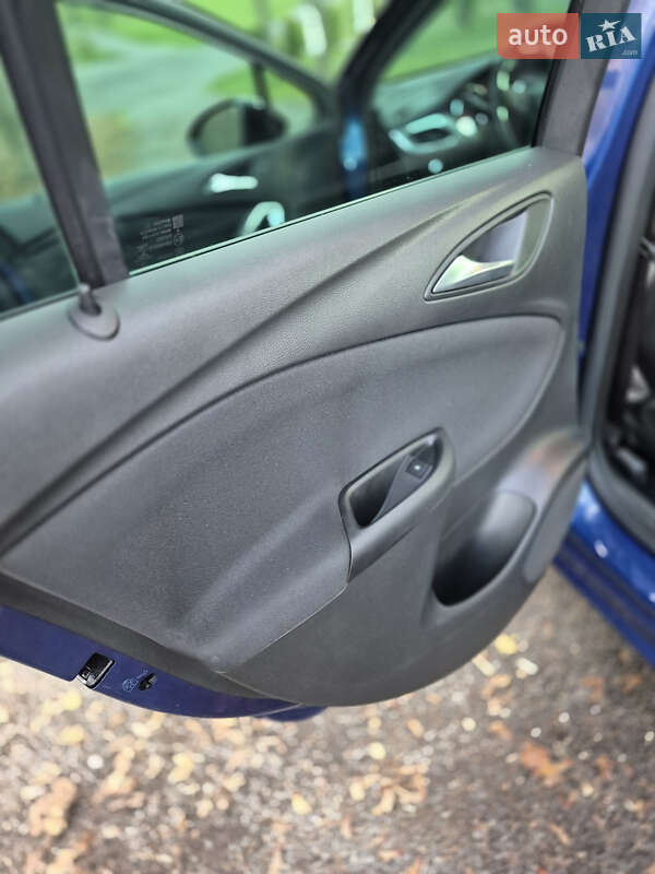 Универсал Opel Astra 2020 в Хмельницком