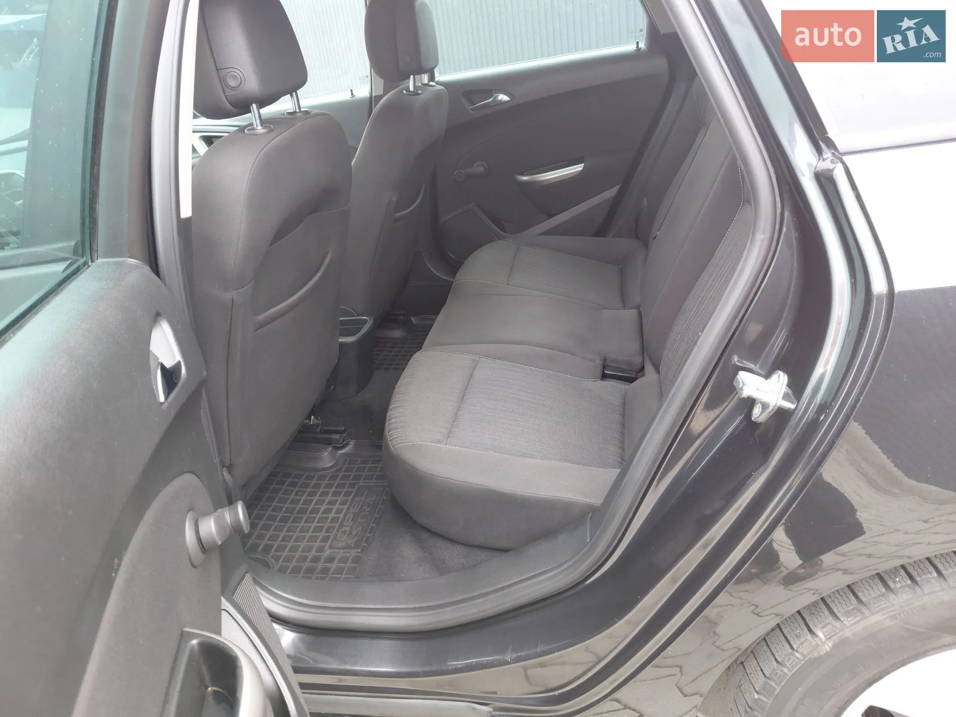 2011 Opel Astra - мініатюра 24