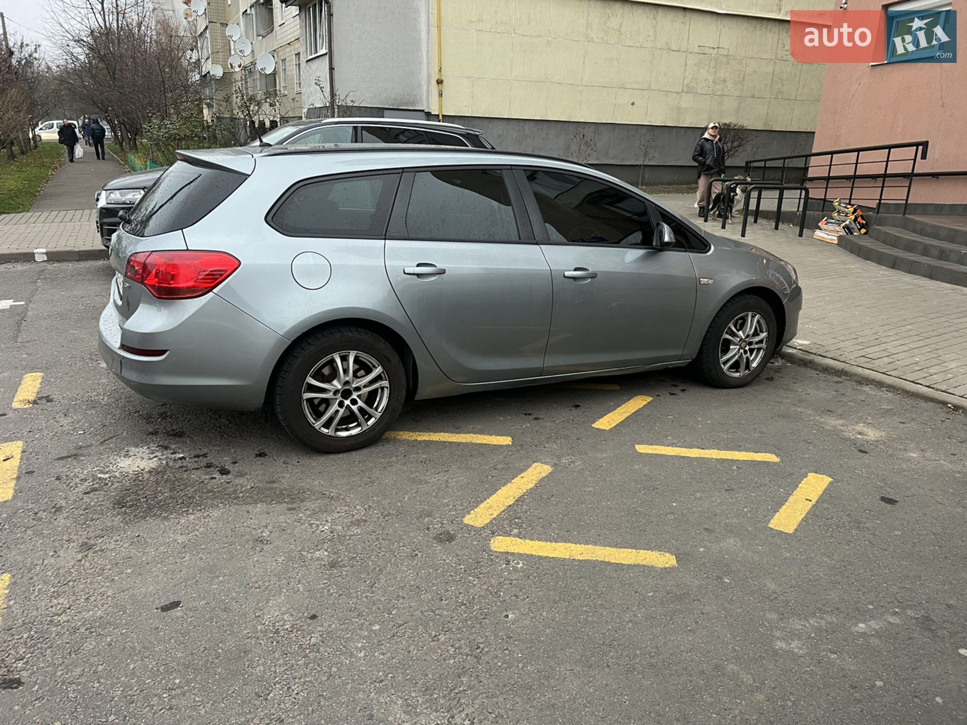 2011 Opel Astra - мініатюра 4