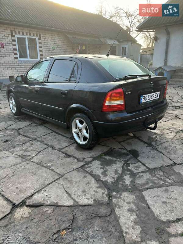 Седан Opel Astra 1998 в Чорткове