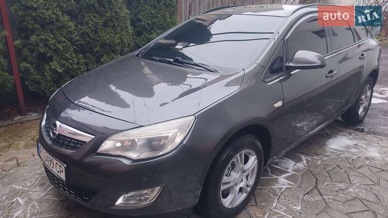 Универсал Opel Astra 2011 в Ивано-Франковске фото 13 Универсал Opel Astra 2011 в Ивано-Франковске