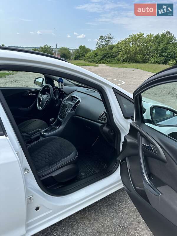 Універсал Opel Astra 2016 в Чернівцях фото 21 Універсал Opel Astra 2016 в Чернівцях