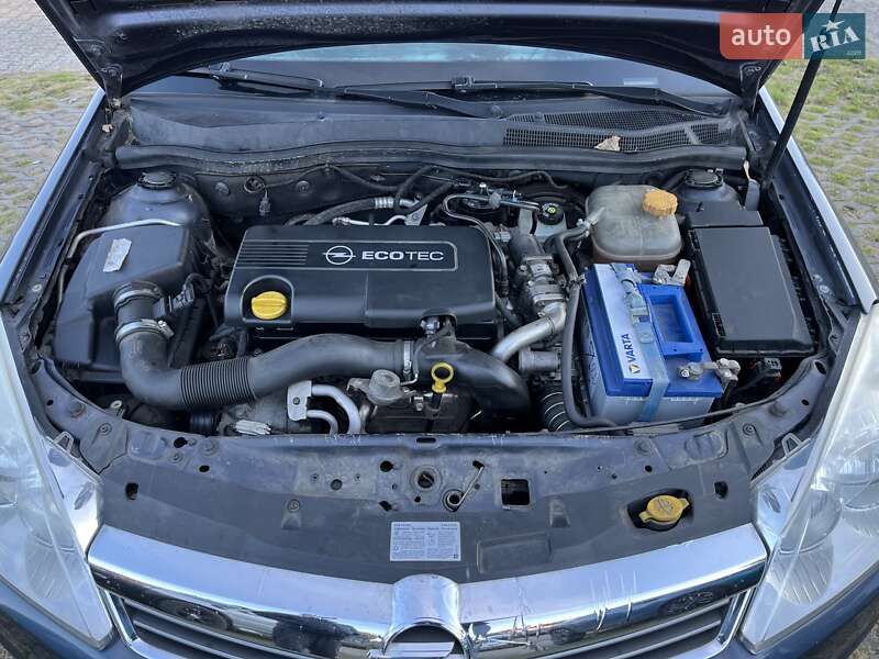 Универсал Opel Astra 2009 в Золочеве