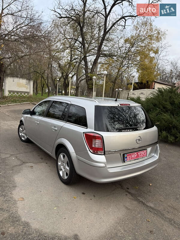 Универсал Opel Astra 2010 в Николаеве фото 4 Универсал Opel Astra 2010 в Николаеве