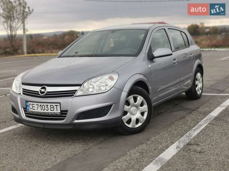 Хетчбек Opel Astra 2009 в Чернівцях
