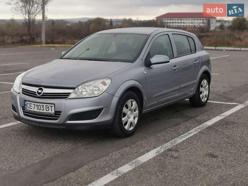 Хетчбек Opel Astra 2009 в Чернівцях