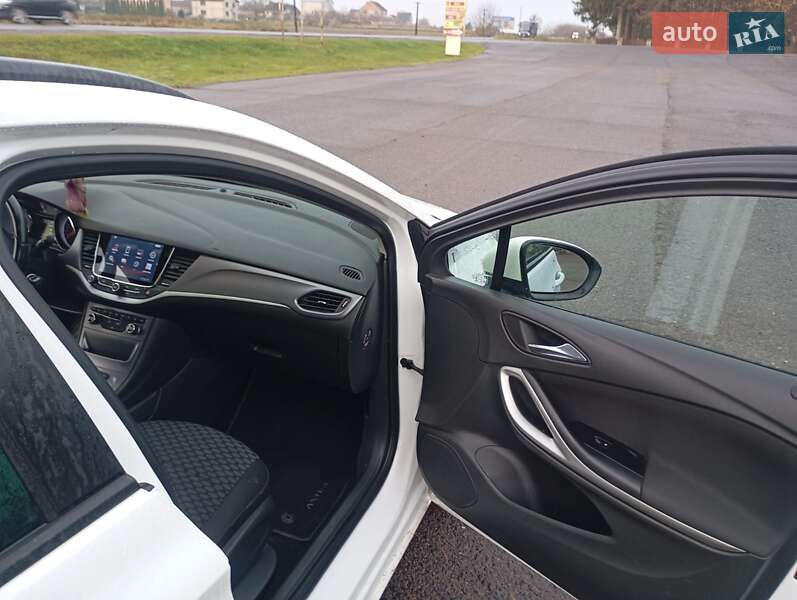 Универсал Opel Astra 2017 в Клевани