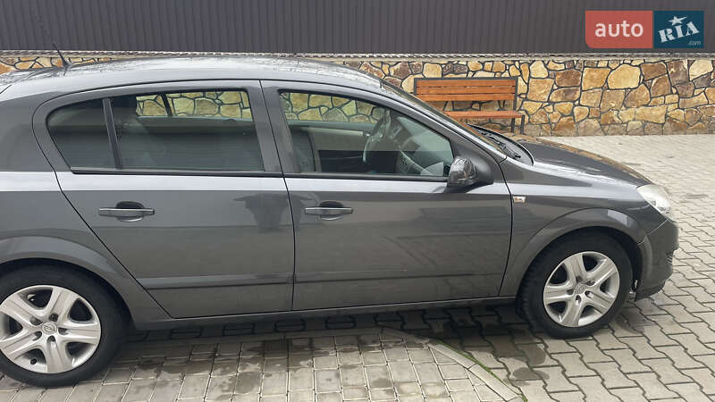 Хэтчбек Opel Astra 2008 в Могилев-Подольске фото 15 Хэтчбек Opel Astra 2008 в Могилев-Подольске