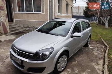 Універсал Opel Astra 2005 в Надвірній