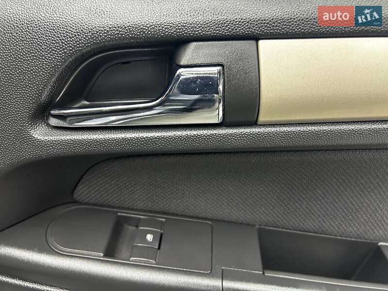 Хетчбек Opel Astra 2007 в Чернівцях