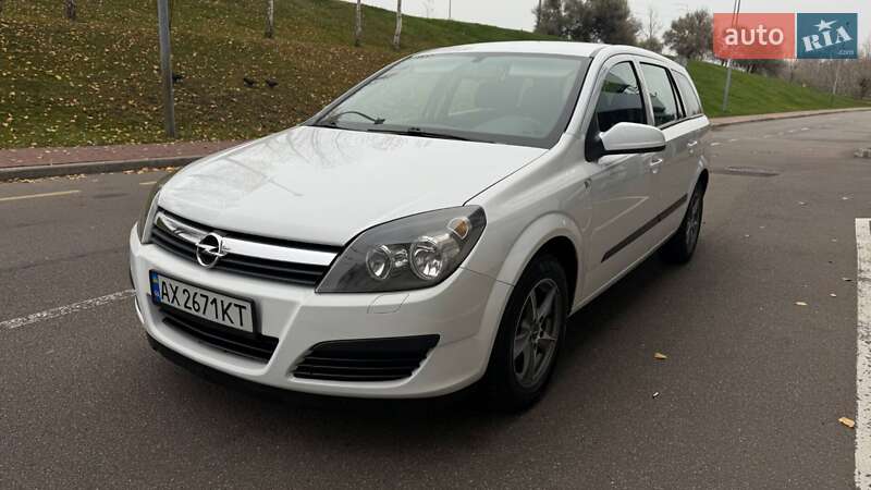 Хэтчбек Opel Astra 2006 в Боярке