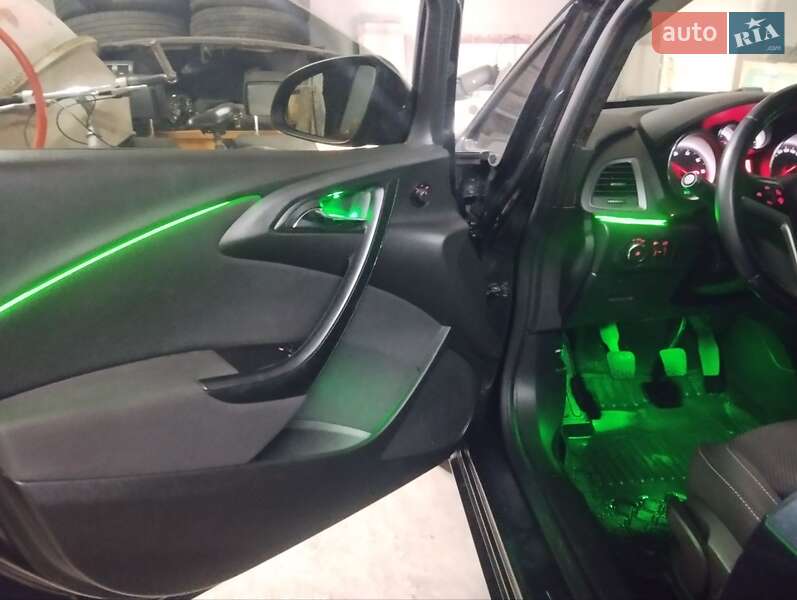 Универсал Opel Astra 2014 в Нововолынске фото 10 Универсал Opel Astra 2014 в Нововолынске