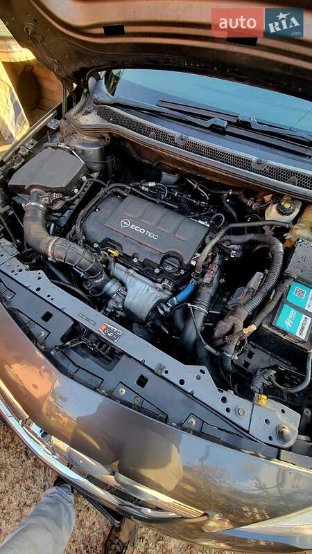 Универсал Opel Astra 2012 в Кривом Роге