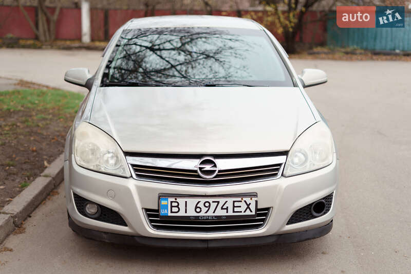 Хэтчбек Opel Astra 2007 в Полтаве фото 2 Хэтчбек Opel Astra 2007 в Полтаве