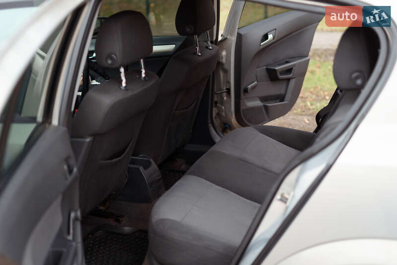 Хэтчбек Opel Astra 2007 в Полтаве фото 14 Хэтчбек Opel Astra 2007 в Полтаве