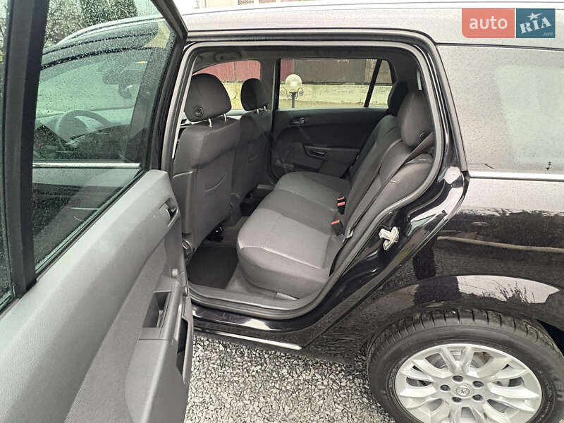 Універсал Opel Astra 2010 в Клевані фото 18 Універсал Opel Astra 2010 в Клевані