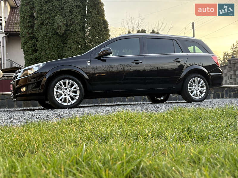 Універсал Opel Astra 2010 в Клевані фото 30 Універсал Opel Astra 2010 в Клевані