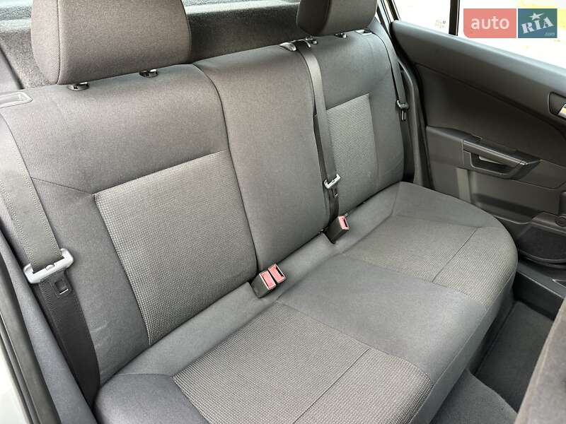 Хэтчбек Opel Astra 2008 в Одессе