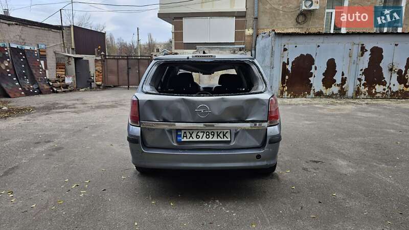Універсал Opel Astra 2005 в Харкові