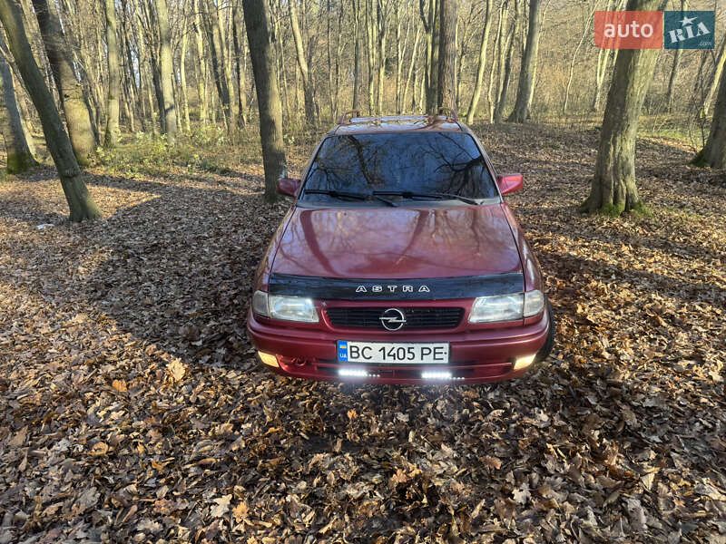 Універсал Opel Astra 1992 в Ходореві фото 3 Універсал Opel Astra 1992 в Ходореві