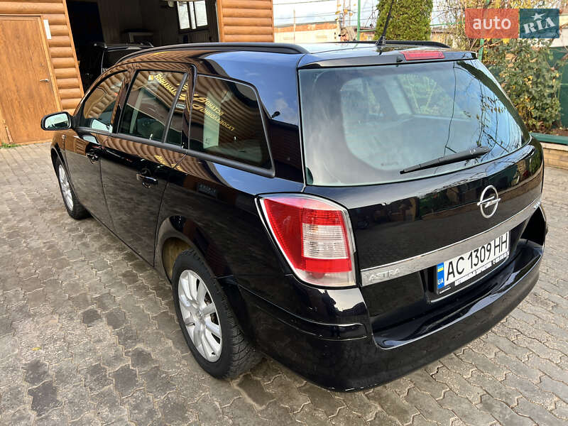 Універсал Opel Astra 2009 в Кривому Розі