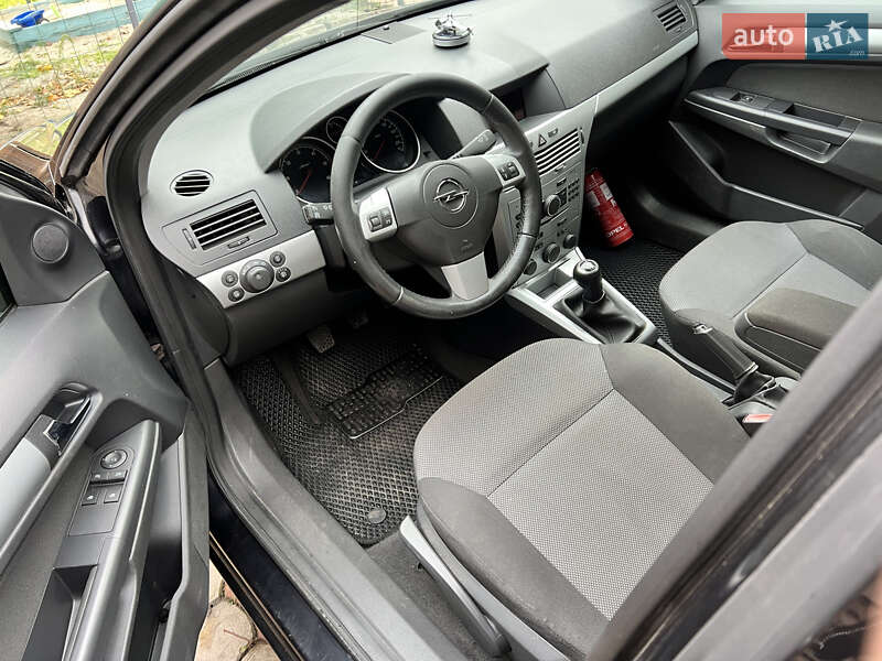 Універсал Opel Astra 2009 в Кривому Розі