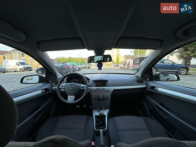 Універсал Opel Astra 2006 в Рожище