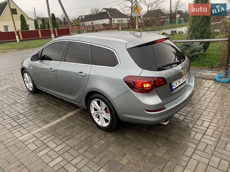 Універсал Opel Astra 2011 в Звенигородці фото 3 Універсал Opel Astra 2011 в Звенигородці