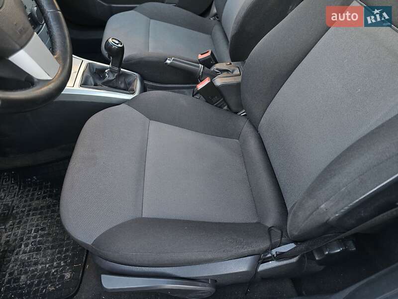 Хетчбек Opel Astra 2012 в Львові