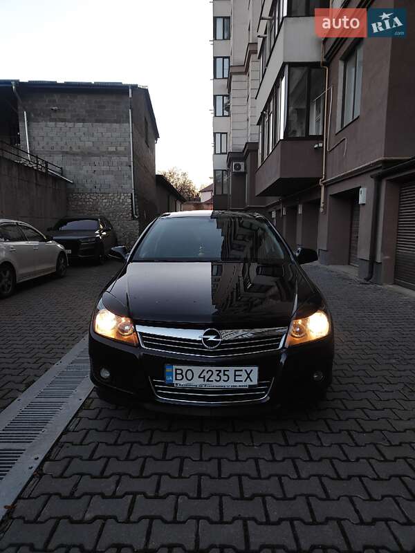 Opel Astra 2013