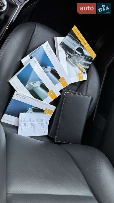 Універсал Opel Astra 2010 в Калуші